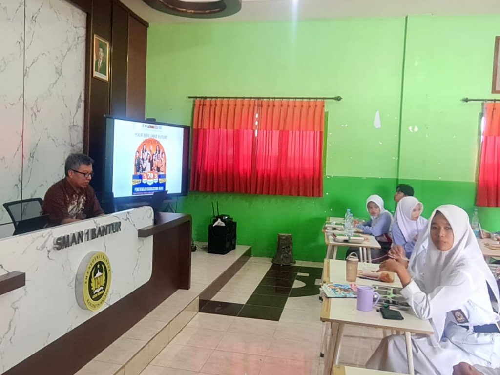 SMA Bantur (1)